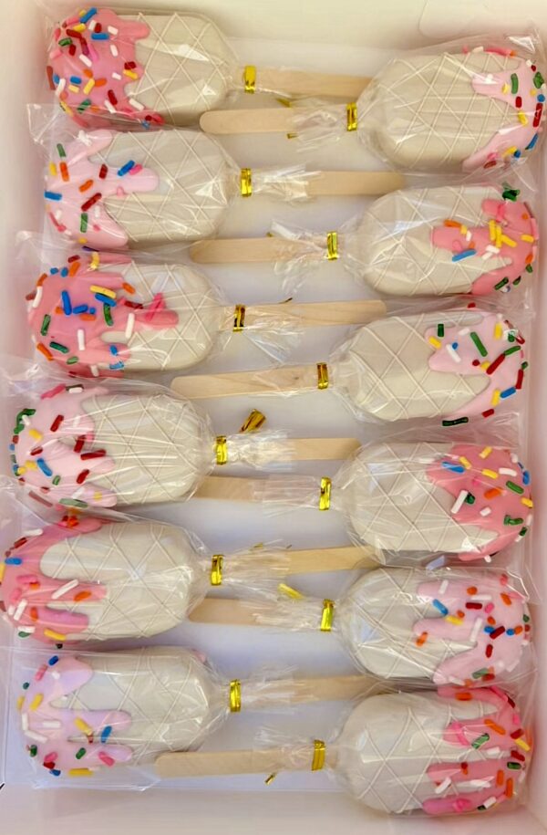 12 Cakecicles - Signature